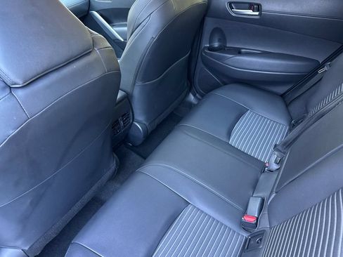 Used 2023 Toyota Corolla Cross AWD Hybrid w/ Convenience Package image 11