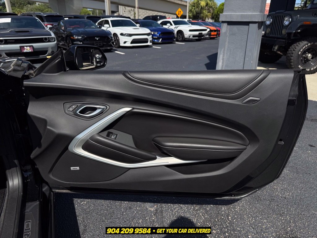 Used 2019 Chevrolet Camaro SS RWD image 29