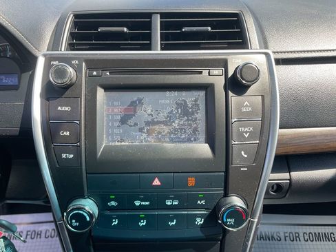 Used 2015 Toyota Camry LE FWD image 17