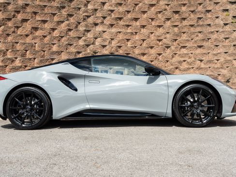 New 2025 Lotus Emira image 5