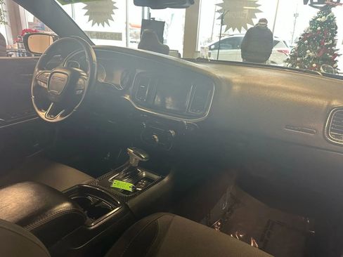 Used 2018 Dodge Charger R/T image 53