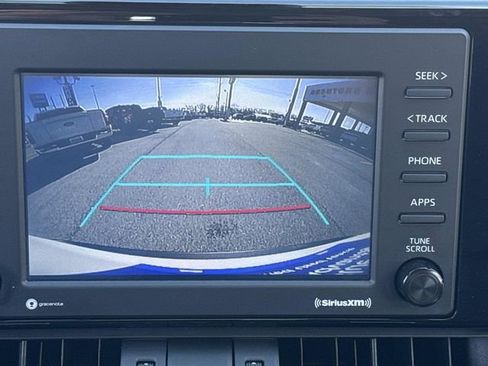 Used 2021 Toyota RAV4 XLE Premium image 27