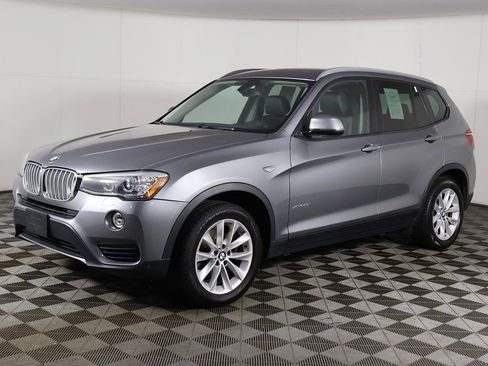 Used 2017 BMW X3 xDrive28i image 8