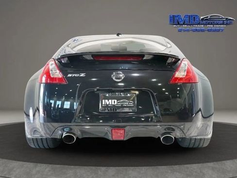 Used 2014 Nissan 370Z Touring w/ Sport Package RWD image 8