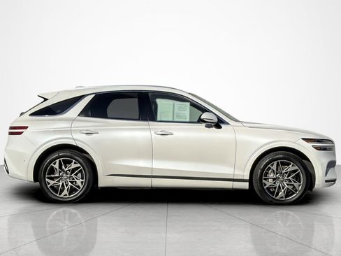 Used 2023 Genesis GV70 2.5T w/ Advanced Package image 6