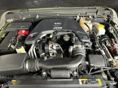 Used 2021 Jeep Wrangler Unlimited Sport AWD/4WD image 34