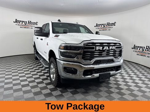 Used 2025 RAM 2500 Big Horn AWD/4WD image 6