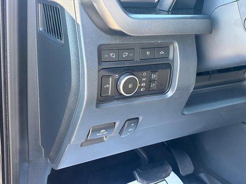 Used 2023 Ford F250 Platinum AWD/4WD image 27