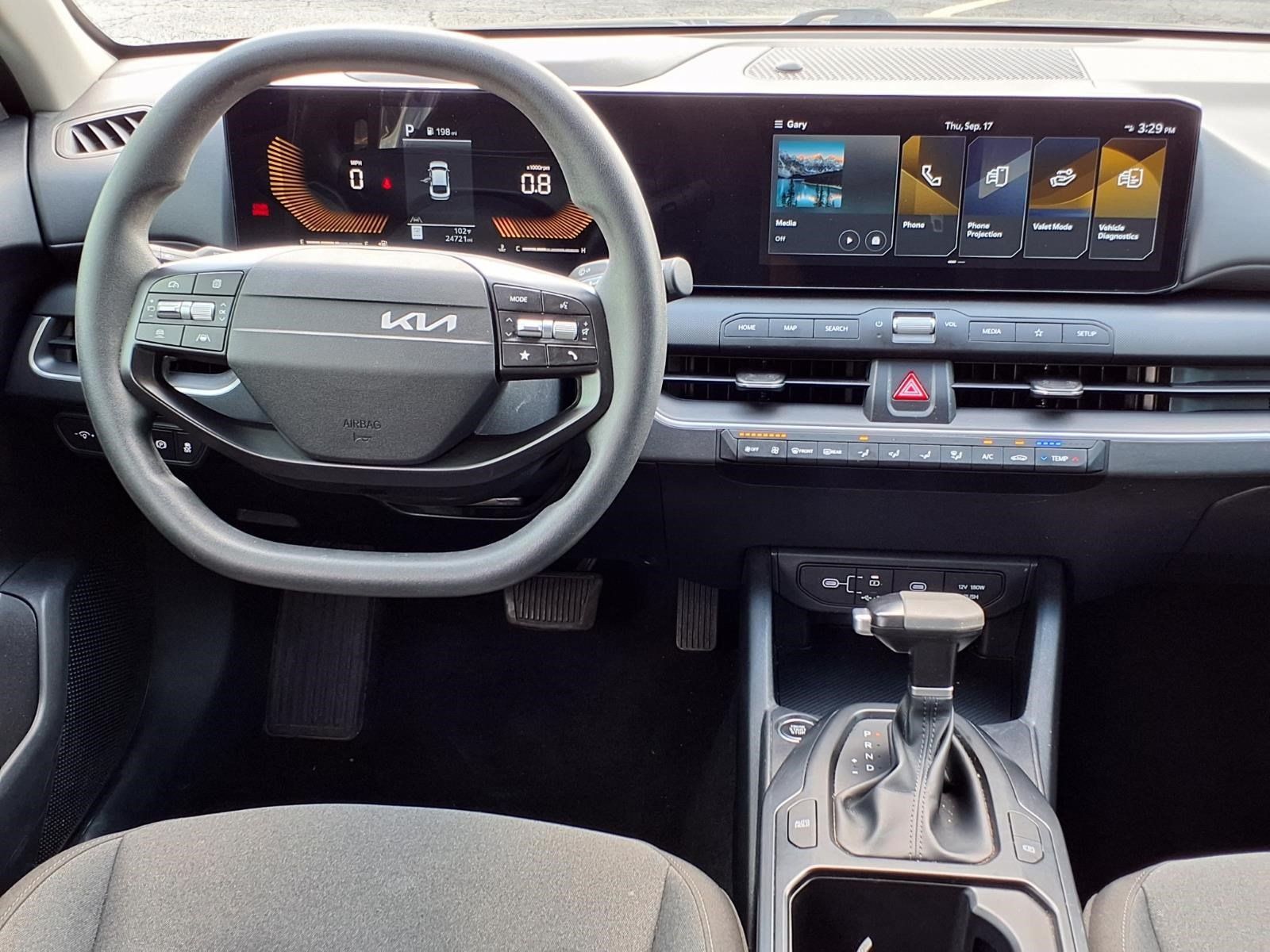 Used 2025 Kia K4 FWD image 13