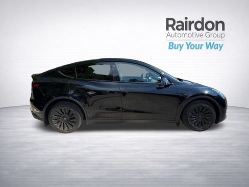 Used 2022 Tesla Model Y Long Range AWD/4WD image 8