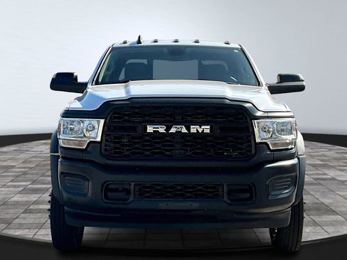 Used 2020 RAM 5500 Tradesman w/ Max Tow Package image 2