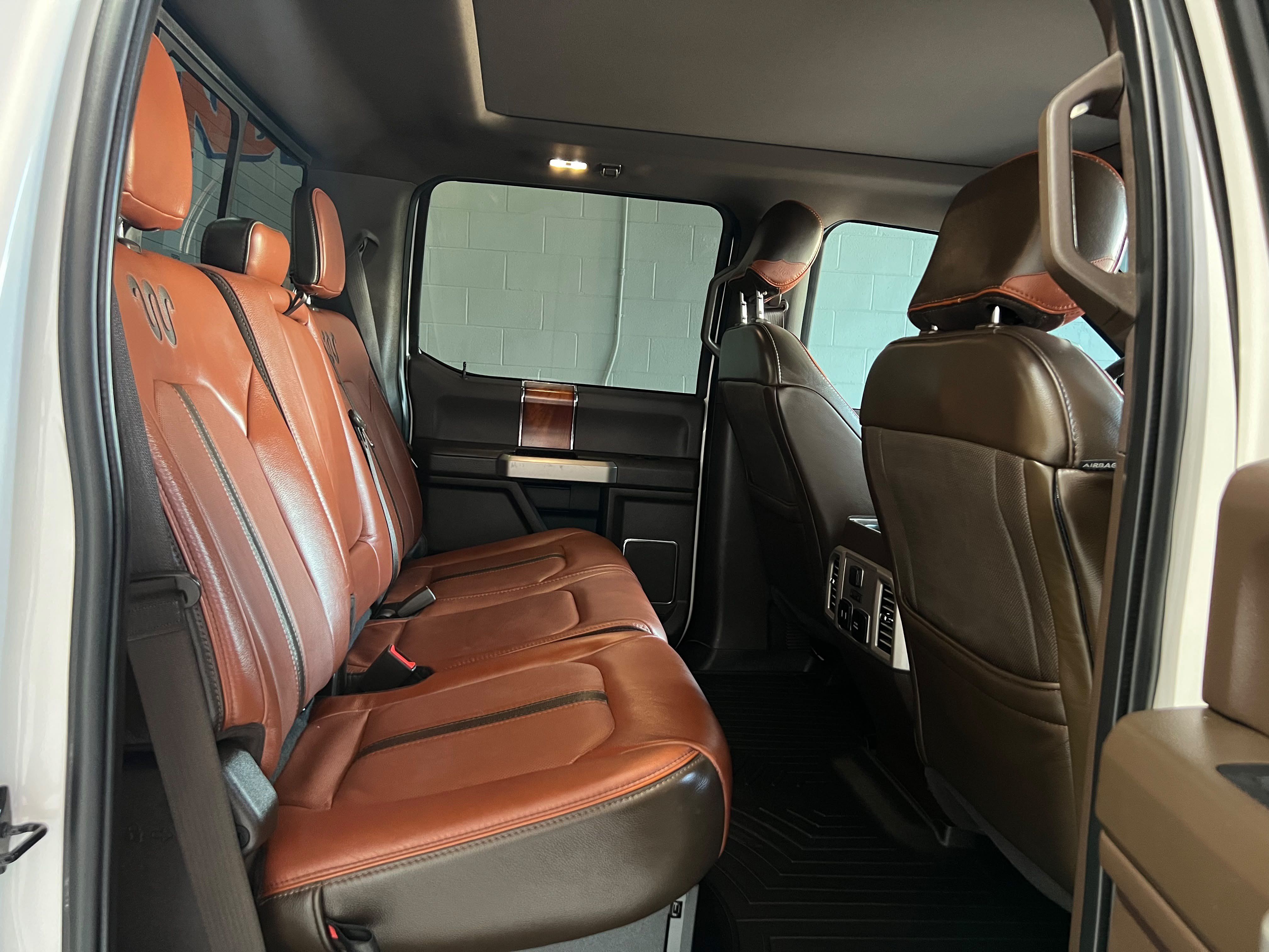 Used 2019 Ford F250 King Ranch w/ King Ranch Ultimate Package AWD/4WD image 12