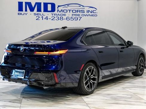 Used 2023 BMW 740i RWD image 10