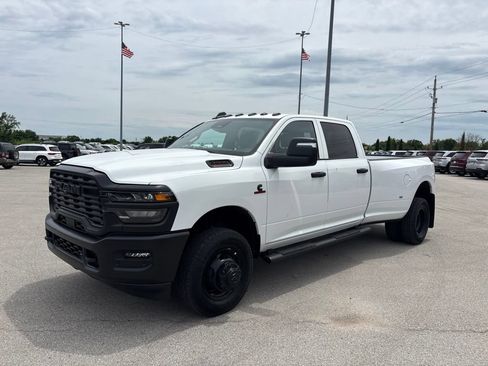 New 2026 RAM 3500 Tradesman AWD/4WD image 16
