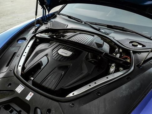 Used 2018 Porsche Panamera 4 AWD/4WD image 51