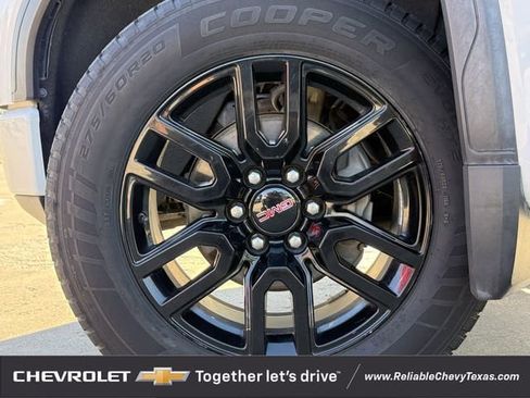 Used 2020 GMC Sierra 1500 Elevation w/ Elevation Value Package RWD image 10