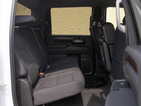 Used 2024 GMC Sierra 2500 SLE AWD/4WD image 12