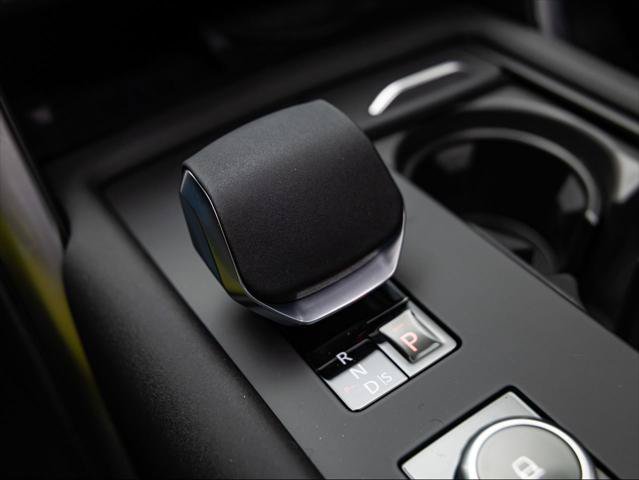 New 2026 Land Rover Discovery S AWD/4WD image 28