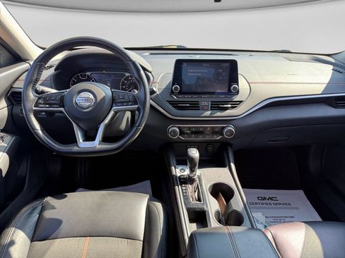 Used 2019 Nissan Altima 2.5 SR w/ SR Premium Package FWD image 24