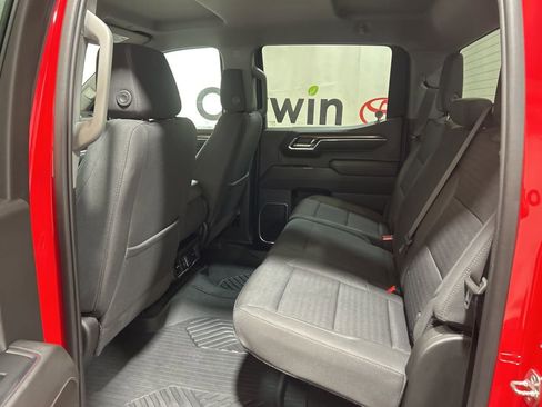 Used 2023 Chevrolet Silverado 1500 RST image 18