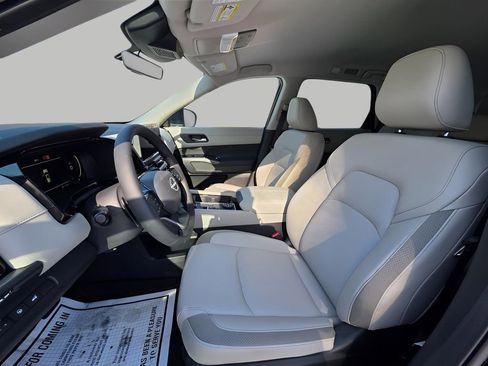 New 2026 Nissan Pathfinder SL image 20
