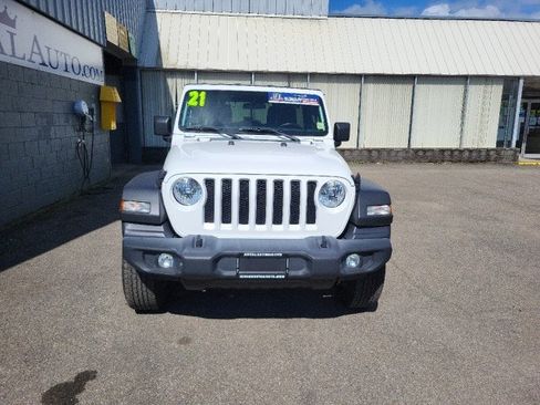 Used 2021 Jeep Wrangler Unlimited Sport AWD/4WD image 4