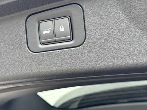 New 2026 Nissan Armada SL w/ Captain's Chari Seat Package AWD/4WD image 19