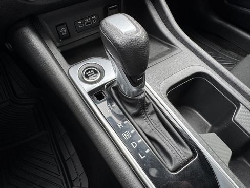 Used 2024 Nissan Sentra SV image 27