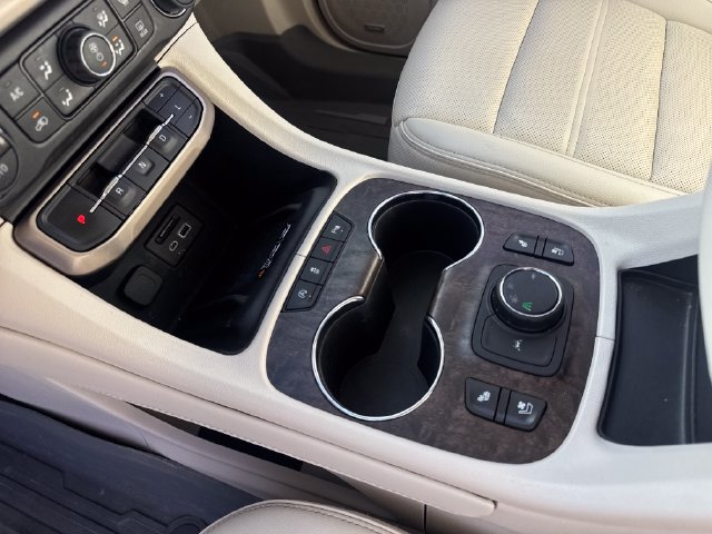 Used 2023 GMC Acadia Denali w/ Trailering Package FWD image 19
