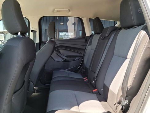 Used 2018 Ford Escape SE w/ SE Sync 3 Package AWD/4WD image 14