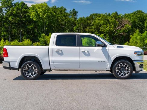 Used 2025 RAM 1500 Laramie AWD/4WD image 8