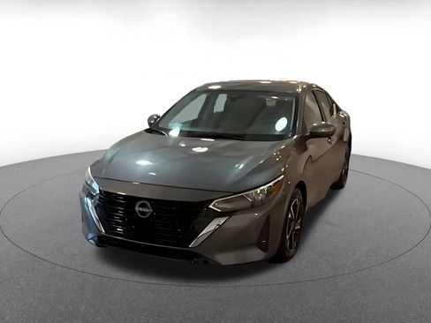 Used 2025 Nissan Sentra SV FWD image 6