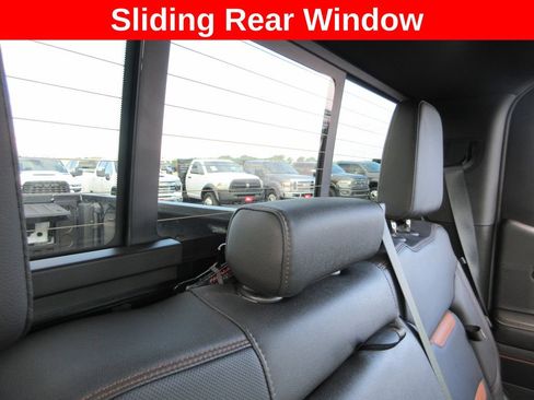 Certified 2022 GMC Sierra 1500 AT4 w/ AT4 Premium Package AWD/4WD image 28