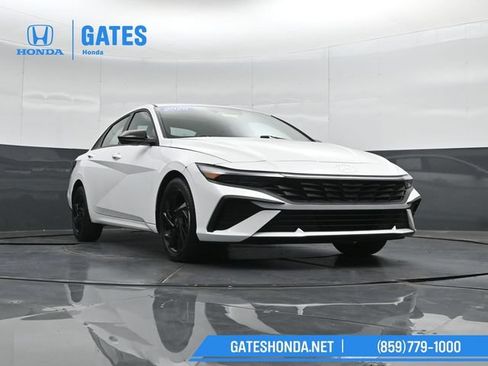 Used 2026 Hyundai Elantra Sport FWD image 38