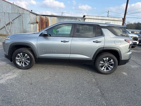 New 2026 Chevrolet Equinox LT image 8