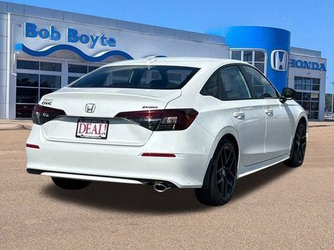 Used 2026 Honda Civic Sport image 4