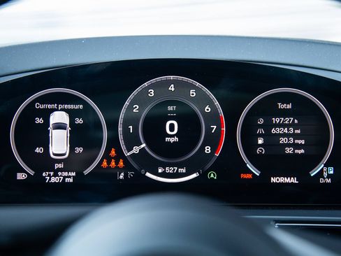 Certified 2026 Porsche Cayenne AWD/4WD image 17