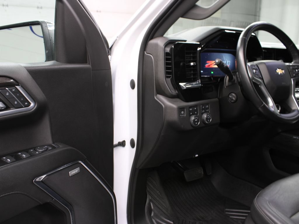 Used 2023 Chevrolet Silverado 1500 LTZ AWD/4WD image 58
