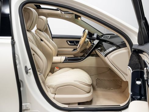 Used 2023 Mercedes-Benz S 580 4MATIC Sedan w/ AMG Line image 22