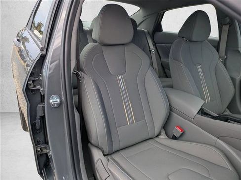 Certified 2025 Hyundai Elantra Sport FWD image 19