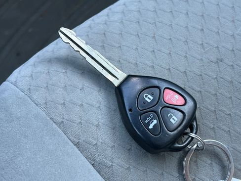 Used 2007 Toyota Camry LE image 21