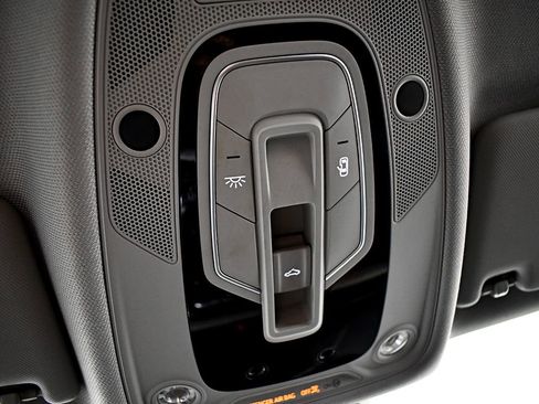 Used 2018 Audi A4 2.0T Premium w/ Convenience Package image 33