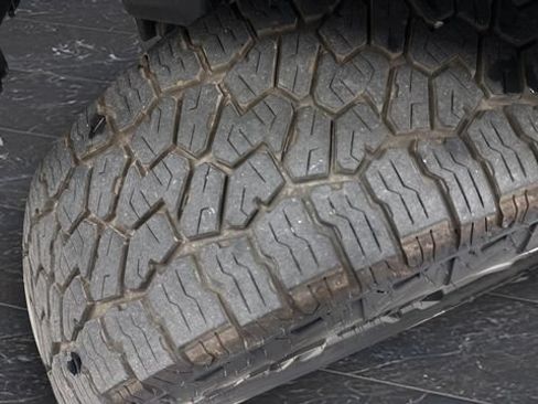 Used 2023 Ford F150 Lariat w/ Equipment Group 502A High AWD/4WD image 43