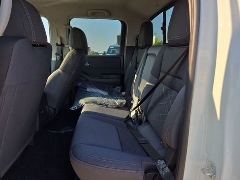 New 2025 Nissan Frontier SV AWD/4WD image 14