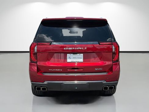 Used 2025 GMC Yukon Denali Ultimate AWD/4WD image 4