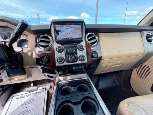 Used 2013 Ford F250 Lariat w/ Lariat Ultimate Pkg image 13