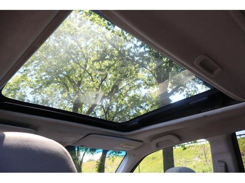Used 2010 Subaru Forester 2.5X Premium w/ Popular Equipment Group 1A AWD/4WD image 9