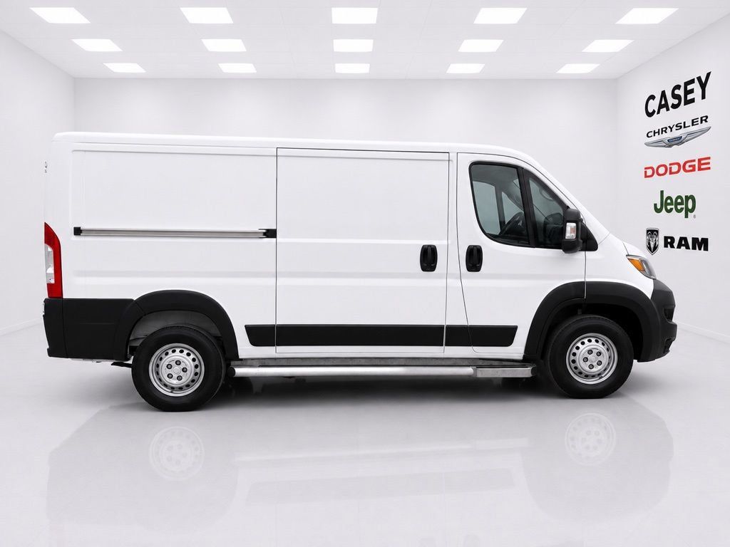 Used 2025 RAM ProMaster 2500 w/ U-Haul Equipment Group FWD image 4
