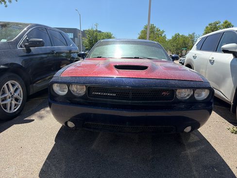 Used 2014 Dodge Challenger R/T Plus RWD image 2