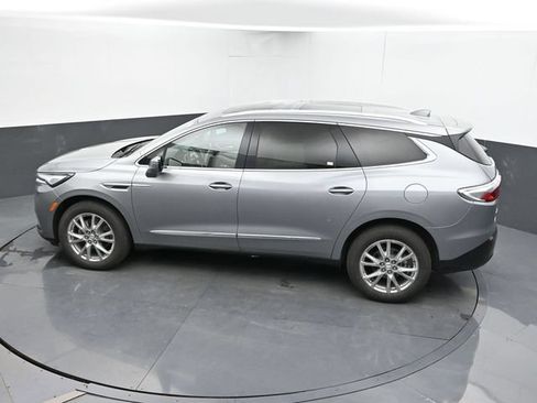 Used 2023 Buick Enclave Premium w/ Experience Buick Package FWD image 19